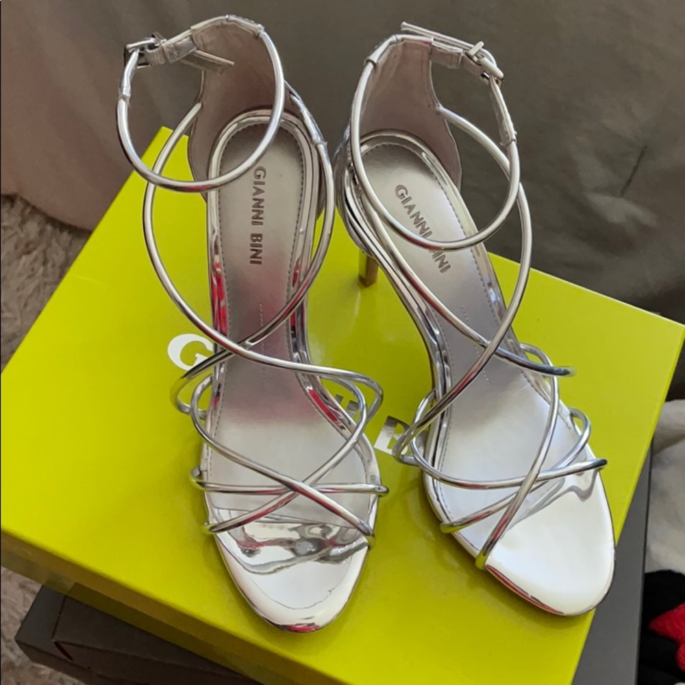 Gianni Bini silver heels